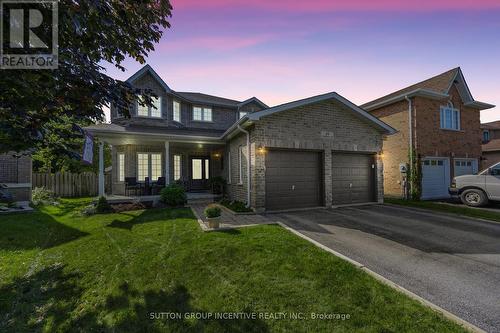 34 Batteaux Street, Barrie, ON - Outdoor With Facade