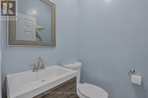 34 Batteaux Street, Barrie, ON - Indoor Photo Showing Bathroom