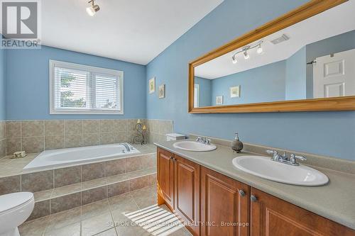 34 Batteaux Street, Barrie, ON - Indoor Photo Showing Bathroom