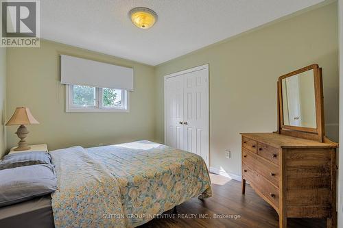 34 Batteaux Street, Barrie, ON - Indoor Photo Showing Bedroom