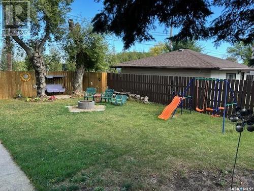 236 1St Avenue E, Canora, SK - Outdoor With Backyard