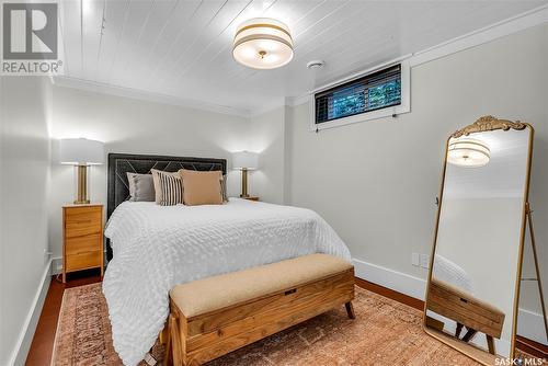 1024 Spadina Crescent E, Saskatoon, SK - Indoor Photo Showing Bedroom