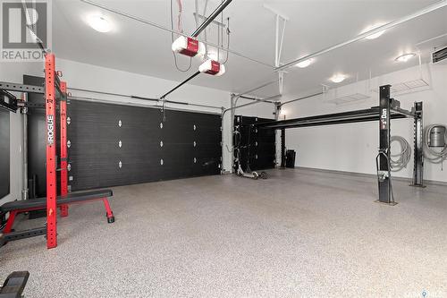 1024 Spadina Crescent E, Saskatoon, SK - Indoor Photo Showing Garage