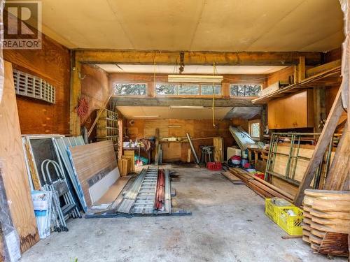 24 Silver Trail, Mayo, YT - Indoor Photo Showing Garage