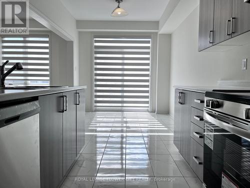 184 Elliot Avenue W, Centre Wellington, ON - Indoor Photo Showing Kitchen