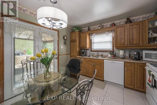 1022 Willow Drive, London, ON - Indoor