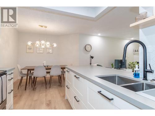 1801 32 Street Unit# 110, Vernon, BC - Indoor Photo Showing Kitchen With Double Sink