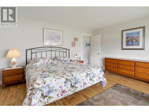 1201 Cameron Avenue Unit# 125, Kelowna, BC - Indoor Photo Showing Bedroom