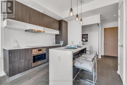 1716 - 8 Hillsdale Avenue E, Toronto (Mount Pleasant West), ON - Indoor Photo Showing Kitchen