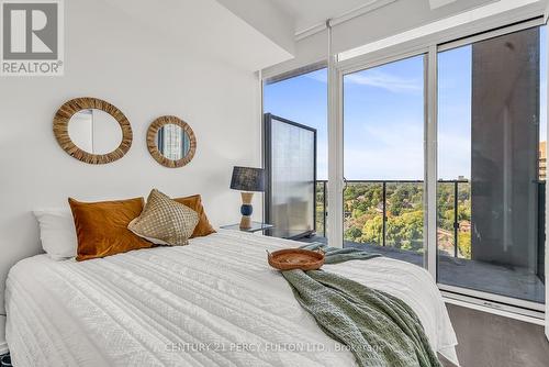 1716 - 8 Hillsdale Avenue E, Toronto (Mount Pleasant West), ON - Indoor Photo Showing Bedroom