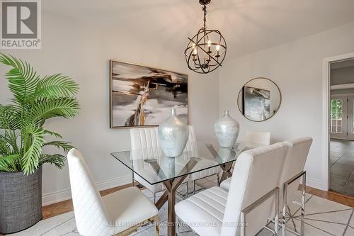 414 Southland Crescent, Oakville, ON - Indoor Photo Showing Dining Room