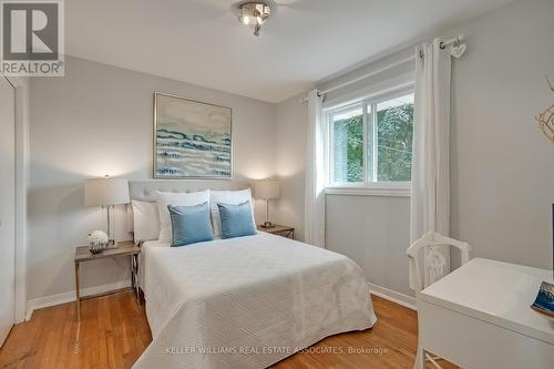 414 Southland Crescent, Oakville, ON - Indoor Photo Showing Bedroom