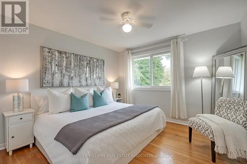 414 Southland Crescent, Oakville, ON - Indoor Photo Showing Bedroom