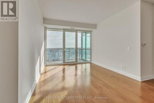 914 - 1055 Southdown Road, Mississauga, ON - Indoor Photo Showing Other Room