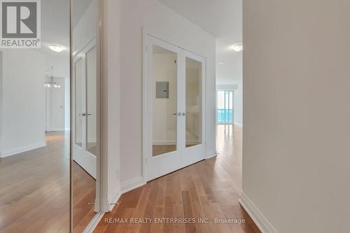 914 - 1055 Southdown Road, Mississauga, ON - Indoor Photo Showing Other Room