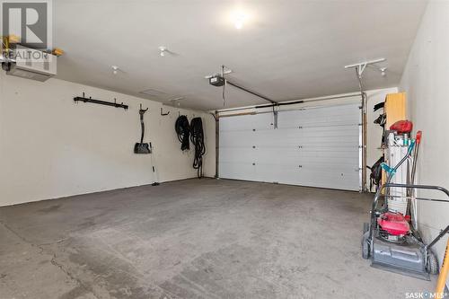 1320 Elliott Street, Saskatoon, SK - Indoor Photo Showing Garage