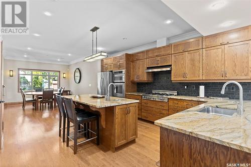 1320 Elliott Street, Saskatoon, SK - Indoor Photo Showing Kitchen With Stainless Steel Kitchen With Upgraded Kitchen