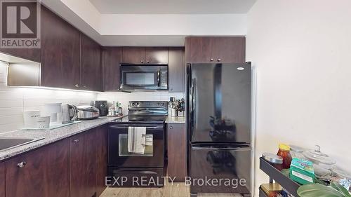 3104 - 125 Village Green Square, Toronto (Agincourt South-Malvern West), ON - Indoor Photo Showing Kitchen