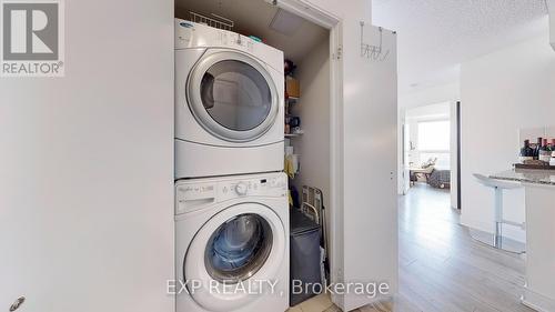 3104 - 125 Village Green Square, Toronto (Agincourt South-Malvern West), ON - Indoor Photo Showing Laundry Room