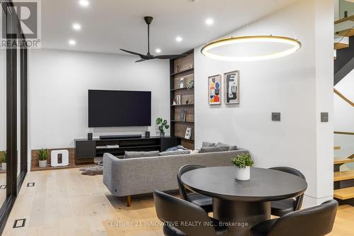 10 Haida Court, Toronto, ON - Indoor Photo Showing Dining Room