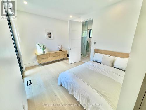 10 Haida Court, Toronto (Highland Creek), ON - Indoor Photo Showing Bedroom