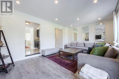 1047 Attersley Drive, Oshawa, ON - Indoor Photo Showing Living Room