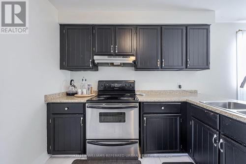 1047 Attersley Drive, Oshawa, ON - Indoor Photo Showing Kitchen