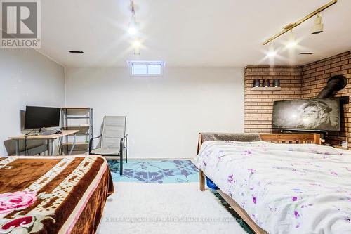 1047 Attersley Drive, Oshawa, ON - Indoor Photo Showing Bedroom