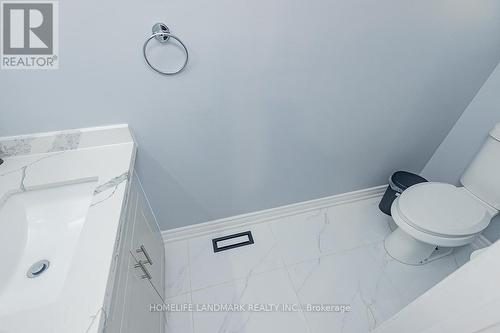 170 Bellefontaine Street, Toronto, ON -  Photo Showing Bathroom