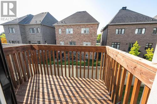 118 Genuine Lane, Richmond Hill, ON - Outdoor With Exterior