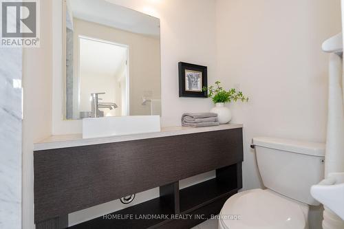 118 Genuine Lane, Richmond Hill, ON - Indoor Photo Showing Bathroom