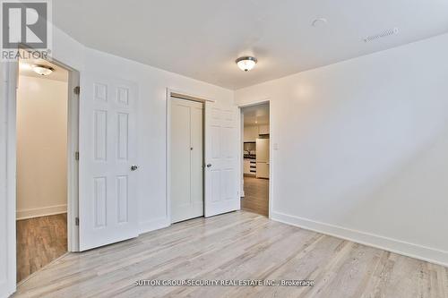 102 Paradelle Crescent, Toronto, ON - Indoor Photo Showing Other Room