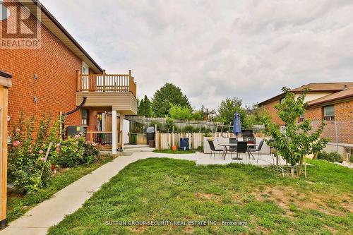 102 Paradelle Crescent, Toronto, ON - Outdoor