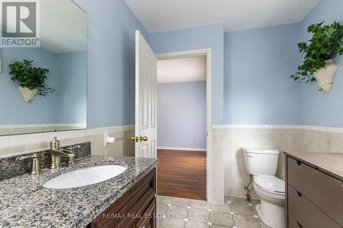 23 - 3125 Pinemeadow Drive, Burlington, ON - Indoor Photo Showing Bathroom