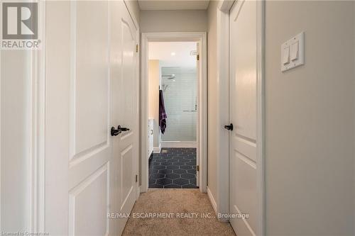 2405 Orchard Road, Burlington, ON - Indoor Photo Showing Other Room