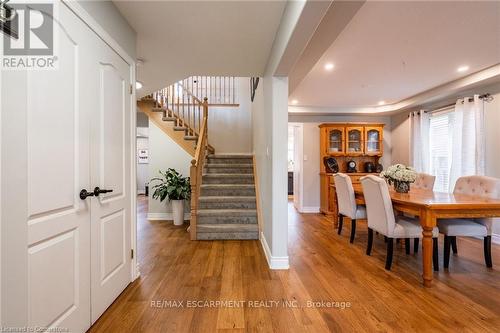 2405 Orchard Road, Burlington, ON - Indoor Photo Showing Dining Room