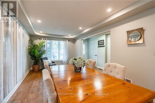 2405 Orchard Road, Burlington, ON - Indoor Photo Showing Dining Room