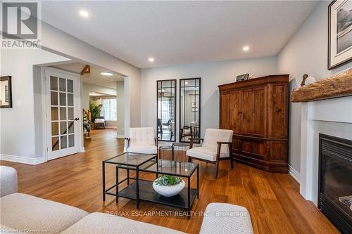 2405 Orchard Road, Burlington, ON - Indoor Photo Showing Living Room With Fireplace