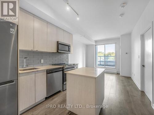 422 - 1401 O'Connor Drive, Toronto, ON - Indoor Photo Showing Kitchen With Stainless Steel Kitchen