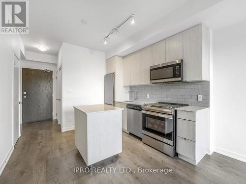 422 - 1401 O'Connor Drive, Toronto, ON - Indoor Photo Showing Kitchen With Stainless Steel Kitchen