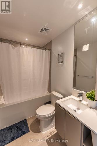 5804 - 3890 Confederation Parkway, Mississauga (City Centre), ON - Indoor Photo Showing Bathroom