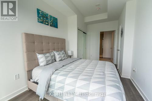 5804 - 3890 Confederation Parkway, Mississauga (City Centre), ON - Indoor Photo Showing Bedroom