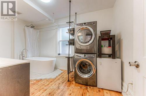 82 Bond Street, Cambridge, ON - Indoor Photo Showing Laundry Room