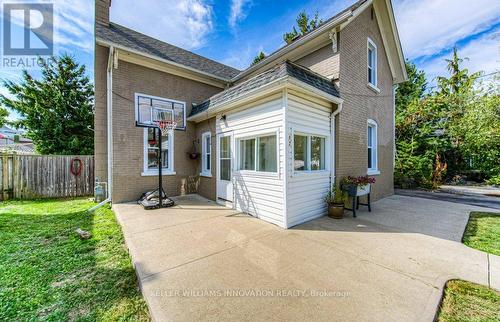 82 Bond Street, Cambridge, ON - Outdoor