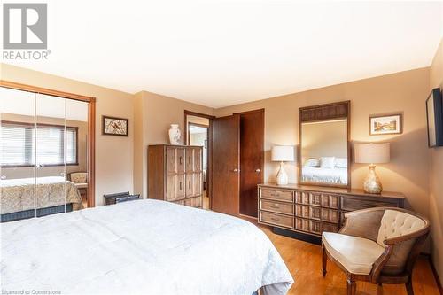 31 Ackland Street, Stoney Creek, ON - Indoor Photo Showing Bedroom