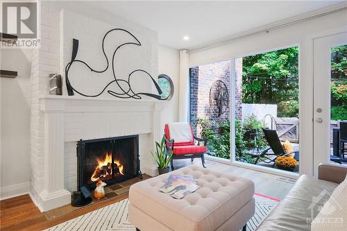 121 Buell Street Unit#70, Ottawa, ON - Indoor Photo Showing Living Room With Fireplace