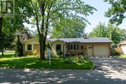 14 GLENBURNIE CRESCENT  London, ON N5X 2A2