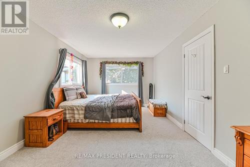 112 Browning Trail, Barrie (Letitia Heights), ON - Indoor Photo Showing Bedroom