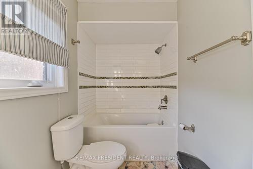 112 Browning Trail, Barrie, ON - Indoor Photo Showing Bathroom