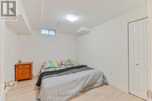 112 Browning Trail, Barrie (Letitia Heights), ON - Indoor Photo Showing Bedroom